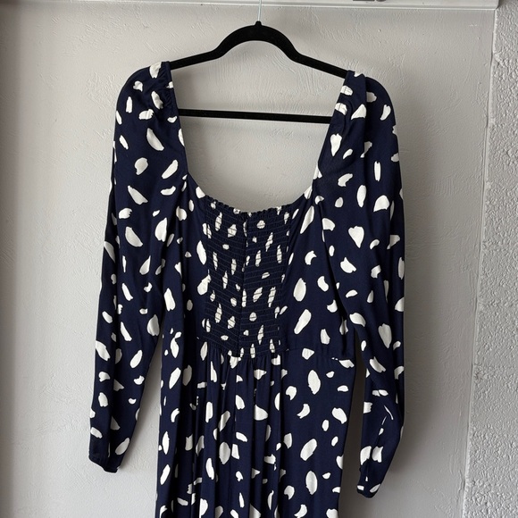 reformation Sigmund dress 🤍 - Picture 9 of 12